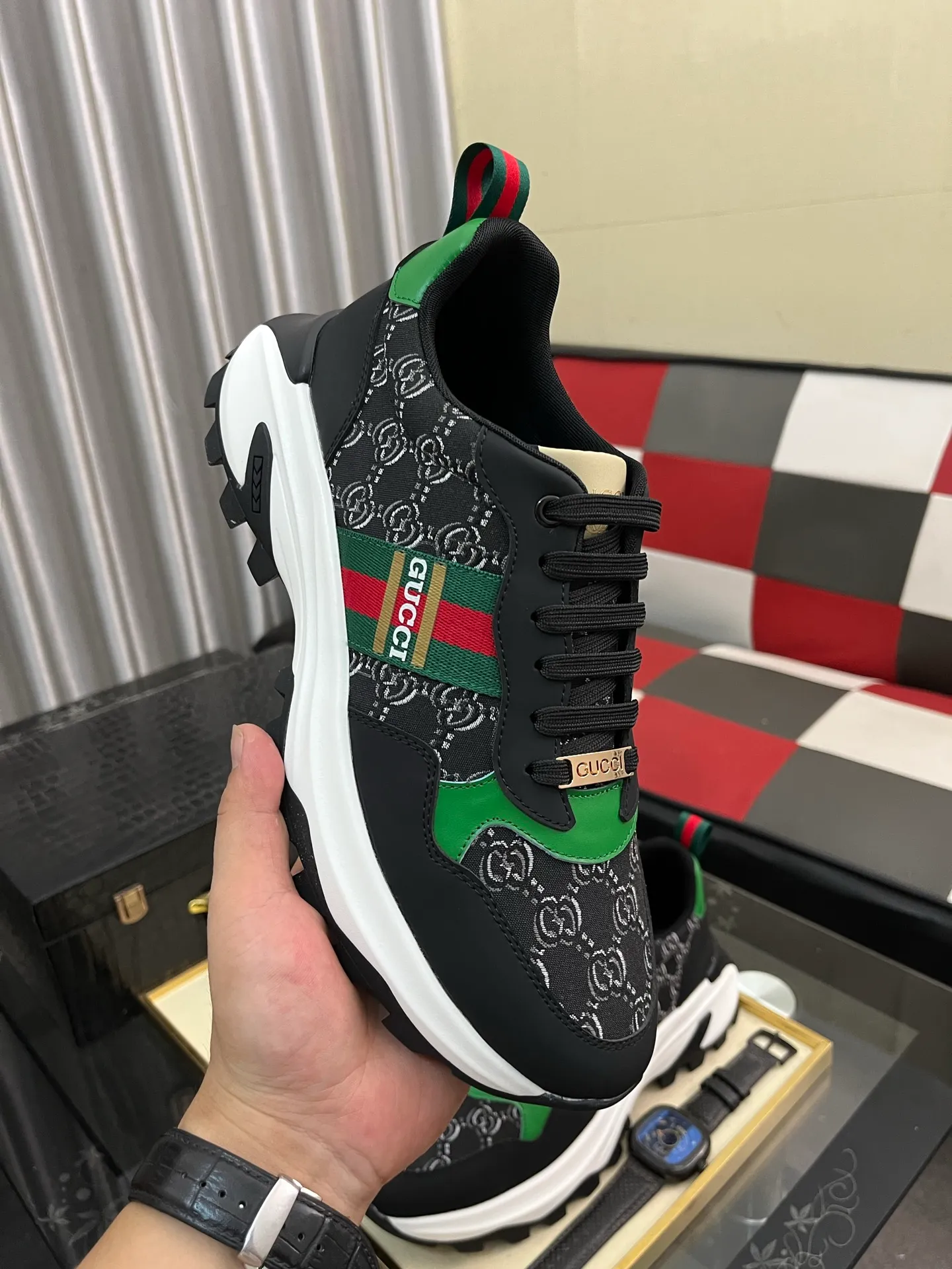 Men's shoes 💰458⌚️⌚️ Gucci •Gucci original quality. ~ Unique modern style sneakers. 🏃A must-have casual shoe for trendy men😍😍 Original brand imported from Italy, imported original leather, sheep lining (refuses to discolor and grind feet) Sole: Original sole provided by the original factory, French lazy style design ⚠️Fit to the feet, original quality attached, super comfortable original sole, code number: 38-444️⃣Colors available